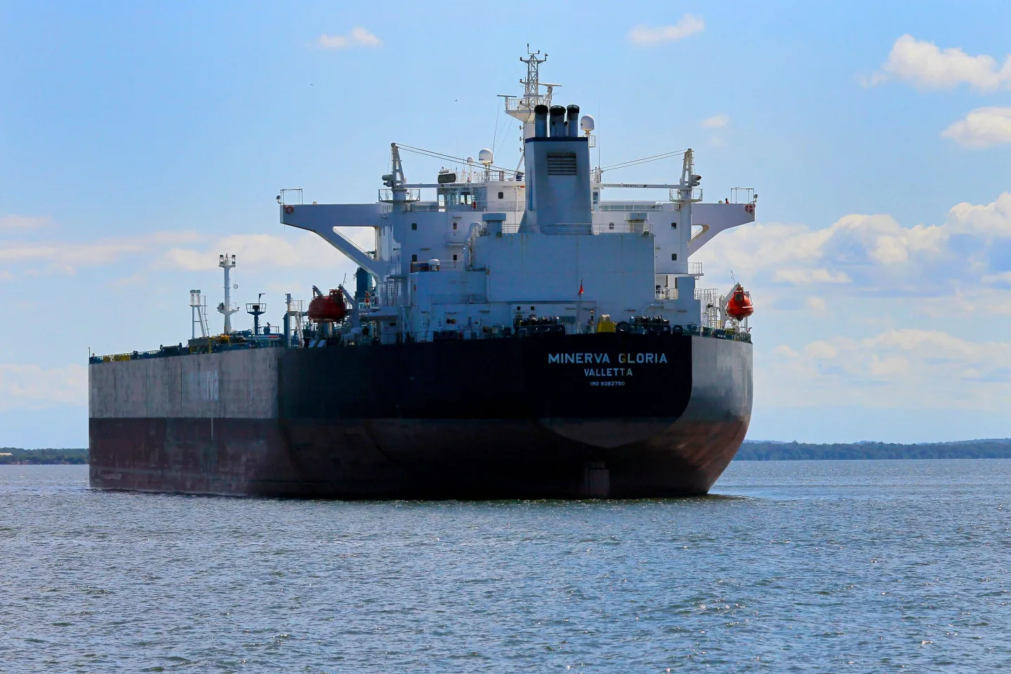 Will a new digital platform launch in 2026 to track Venezuelan oil tanker movements?